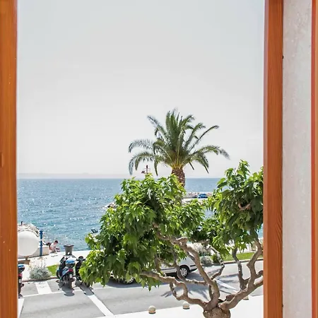 Oldhouse アパート