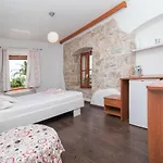 Oldhouse * Tučepi