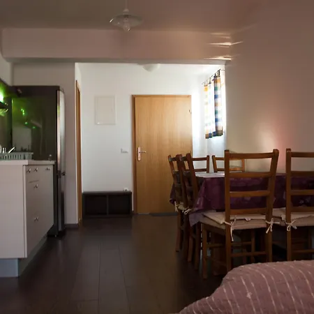 Oldhouse * Tučepi